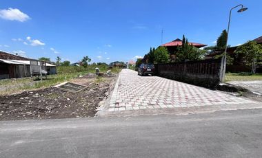 Utara Jl. Damai; Dijual Tanah Cantik View Sawah & Gn. Merapi, Lokasi Strategis Dekat Jl. Kaliurang *