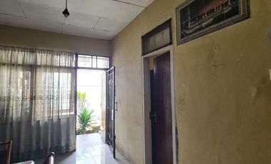 Jual Rumah Lama Terawat di Komplek Cimindi Raya