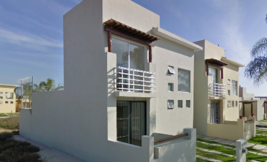 ¡HERMOSA CASA EN VENTA EN FRACC NUEVO IXTAPA, JALISCO!