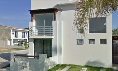 ¡HERMOSA CASA EN VENTA EN FRACC NUEVO IXTAPA, JALISCO!