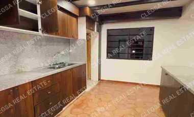 Casa en arriendo en San Joaquin - Casa con jardin en renta o arriendo