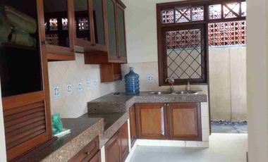 Disewakan untuk Rumah/ Kantor lok strategis di Renon Denpasar