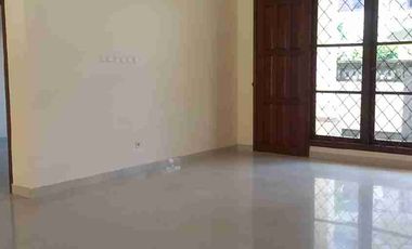 Disewakan untuk Rumah/ Kantor lok strategis di Renon Denpasar