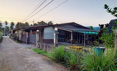 ขายบ้าน 3 ห้องนอน  2 ห้องน้ำ ติดถนนสายหลัก ใกล้สี่แยกบ้านหิน อ.สิชล