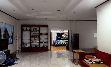 ขายบ้าน 3 ห้องนอน  2 ห้องน้ำ ติดถนนสายหลัก ใกล้สี่แยกบ้านหิน อ.สิชล
