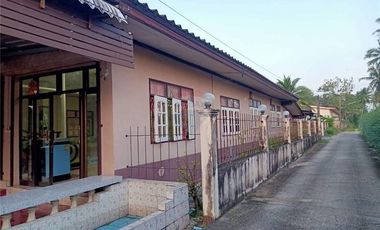 ขายบ้าน 3 ห้องนอน  2 ห้องน้ำ ติดถนนสายหลัก ใกล้สี่แยกบ้านหิน อ.สิชล