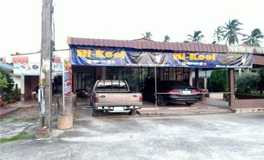 ขายบ้าน 3 ห้องนอน  2 ห้องน้ำ ติดถนนสายหลัก ใกล้สี่แยกบ้านหิน อ.สิชล