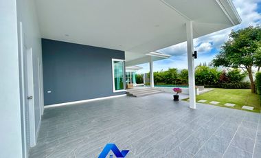 Brand New Modern Pool Villa 3 Bedroom At BOTANICA Soi 112 For Sale