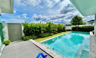 Brand New Modern Pool Villa 3 Bedroom At BOTANICA Soi 112 For Sale