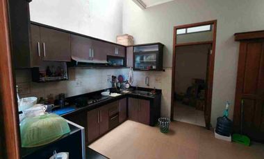 Rumah Mewah Full Furnished Baturan Colomadu Karanganyar