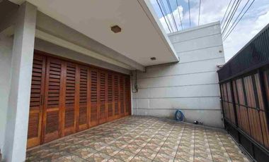 Rumah Mewah Full Furnished Baturan Colomadu Karanganyar