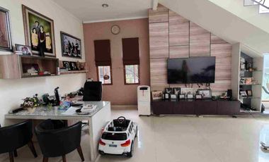 Rumah Mewah Full Furnished Baturan Colomadu Karanganyar