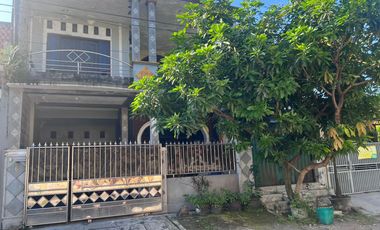 HARGA TURUN DRASTIS! Rumah 2 Lantai Strategis di Nusukan, Banjarsari, Solo!