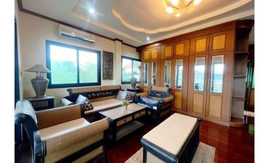 Luxurious Single House, shady Garden In the middle of NST