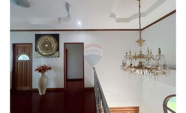 Luxurious Single House, shady Garden In the middle of NST