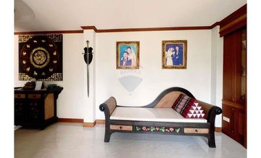 Luxurious Single House, shady Garden In the middle of NST