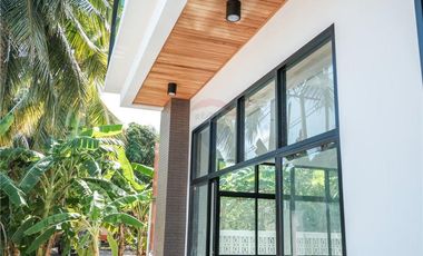Modern 2 BR townhouse in Khanom, NST