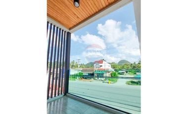 Modern 2 BR townhouse in Khanom, NST