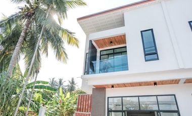 Modern 2 BR townhouse in Khanom, NST