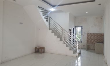 Di jual Town house gandeng di wilayah ramai penduduk sapta marga Palembang