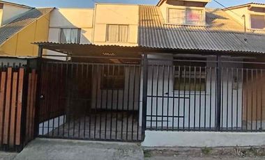 Se vende casa en Villa Hermanos de la Fuente