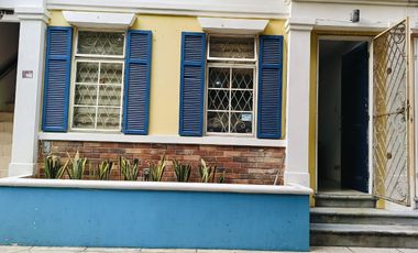 DISEWAKAN RUMAH SEMI FURNISH STRATEGIS DI LIPPO KARAWACI UTARA