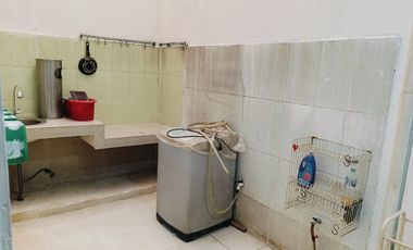 DISEWAKAN RUMAH SEMI FURNISH STRATEGIS DI LIPPO KARAWACI UTARA