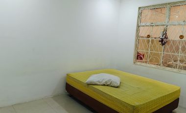 DISEWAKAN RUMAH SEMI FURNISH STRATEGIS DI LIPPO KARAWACI UTARA