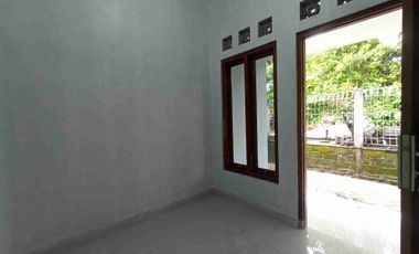 Disewakan Rumah Minimalis Modern Baru  Ideal untuk Keluarga Muda/ mahasiswa Desain Bersih, Harga Terbaik!