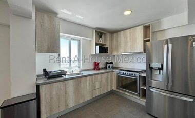 Renta Departamento Penthouse en Natuur El Refugio 3 Recamaras 4 Baños Terraza