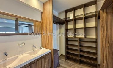 Renta Departamento Penthouse en Natuur El Refugio 3 Recamaras 4 Baños Terraza