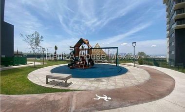 Renta Departamento Penthouse en Natuur El Refugio 3 Recamaras 4 Baños Terraza