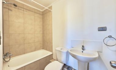 Se arrienda departamento 2 piezas un baño con estacionamiento y GGCC incluidos, Curicó