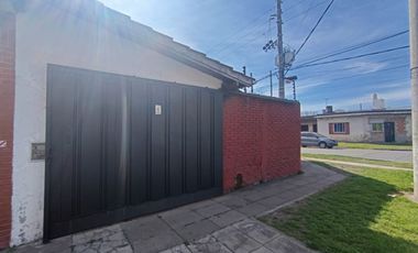 Casa en venta 6 ambientes Moron
