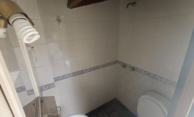 Casa en venta 6 ambientes Moron