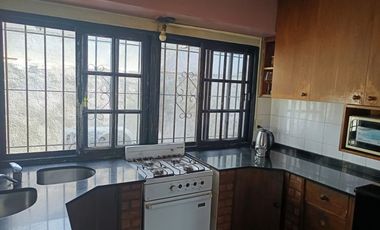 Casa en venta 6 ambientes Moron