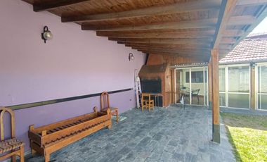 Casa en venta 6 ambientes Moron