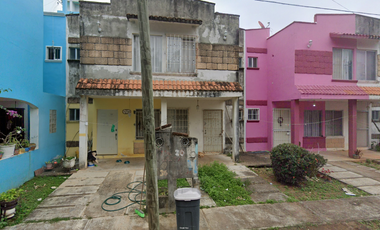 CASA EN CALLE MONTE PIO, COSOLEACAQUE, VERACRUZ. ¡¡NO CREDITOS!!