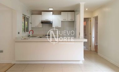 SE ARRIENDA ACOGEDORA CASA CON JARDIN Y PISCINA