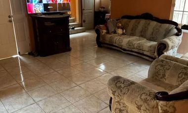 CASA EN ESQUINA, POR LAS TIJERAS, COL. LAZARO CARDENAS,