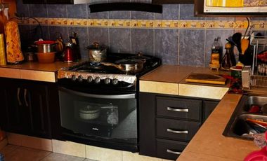 CASA EN ESQUINA, POR LAS TIJERAS, COL. LAZARO CARDENAS,