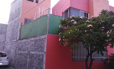 CASA EN ESQUINA, POR LAS TIJERAS, COL. LAZARO CARDENAS,