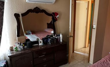 CASA EN ESQUINA, POR LAS TIJERAS, COL. LAZARO CARDENAS,