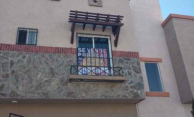 HERMOSA CASA CON EXCENCELENTES ACABADOS