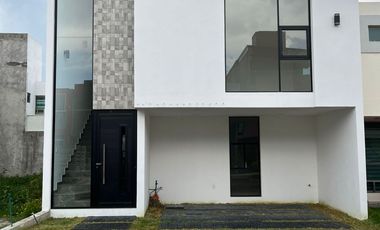 🔴 CASA EN VENTA EN RESIDENCIAL PLATINUM, A ESPALPAS DE PLAZA EXPLANADA🔴