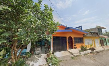 CASA CON APLIO TERRENO EN LOS NARANJOS, TAPACHULA, CHIAPAS