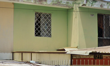 Casa economica en venta en Amado Camarena 1255, Beatriz Hernández, Guadalajara, Jal. (remate bancario).