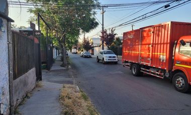 Se vende casa 4 dormitorios a 5 minutos de metro y Hospital Sotero del Rio