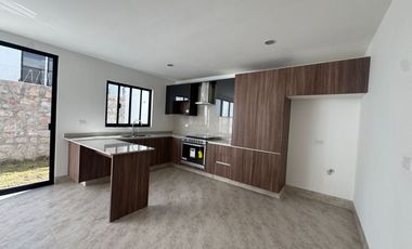 CASA NUEVA EN RENTA, LOMBARDIA, ZONA NORTE DE LA CD DE LEÓN, GTO. CERCA DEL CC PUERTA BAJÍO