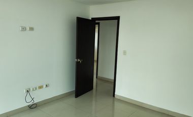 Isla Mocoli, Renta de lindo departamento 3 dormitorios sin muebles